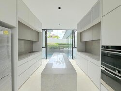 Second Avenue (D10), Detached #456677901